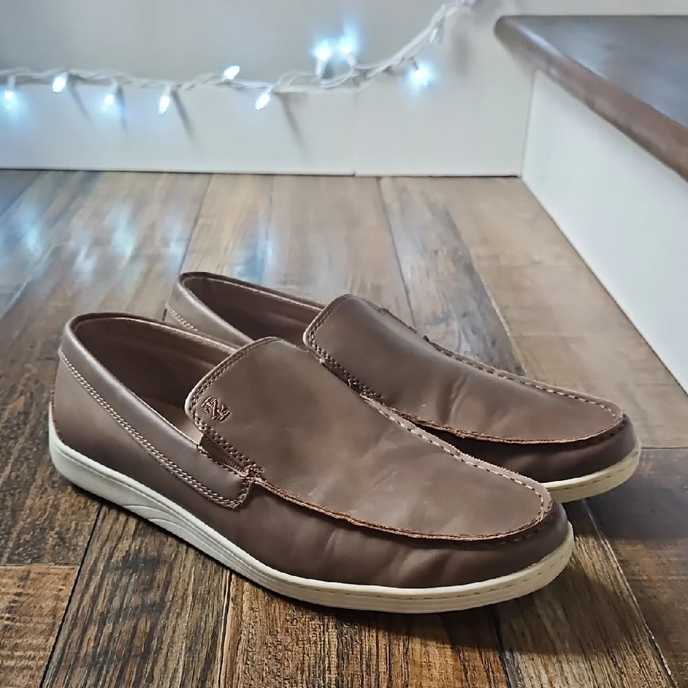 Izod Men's Brown Leather Slip-On Loafers‎